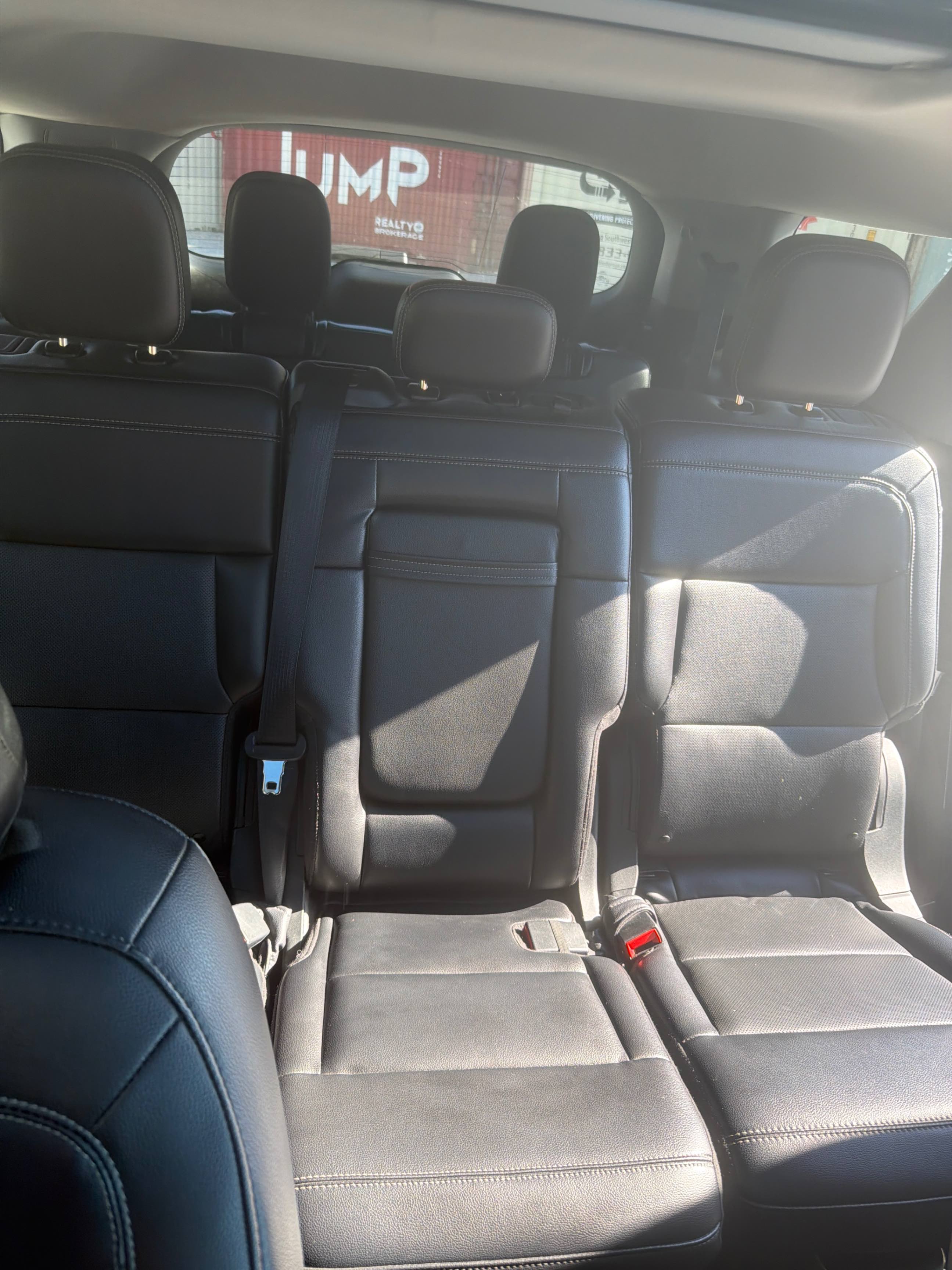 Photo 10 from auction – 2024 FORD EXPLORER LIMITED with VIN 1FMSK8FH3RGA31712