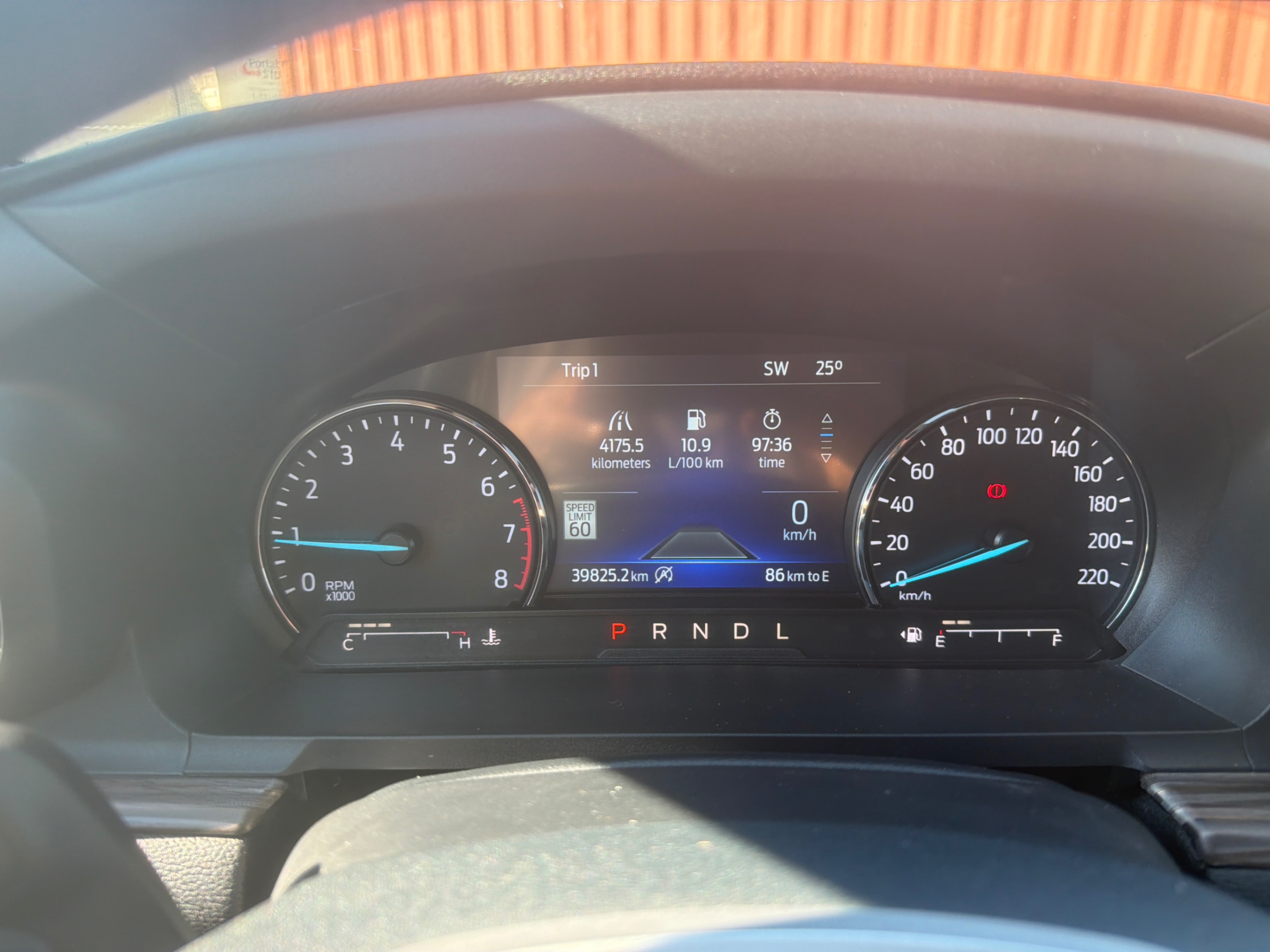 Photo 8 from auction – 2024 FORD EXPLORER LIMITED with VIN 1FMSK8FH3RGA31712