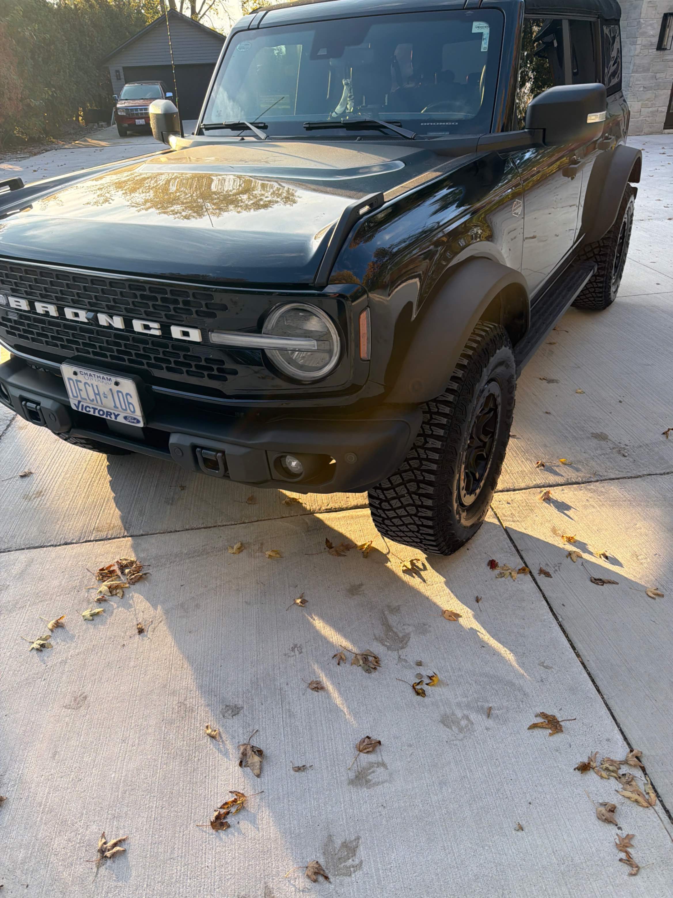 FORD BRONCO 4 DOOR ADVANCED 4X4 2023 с VIN 1FMEE5DP1PLB64194 - Снимка от търг
