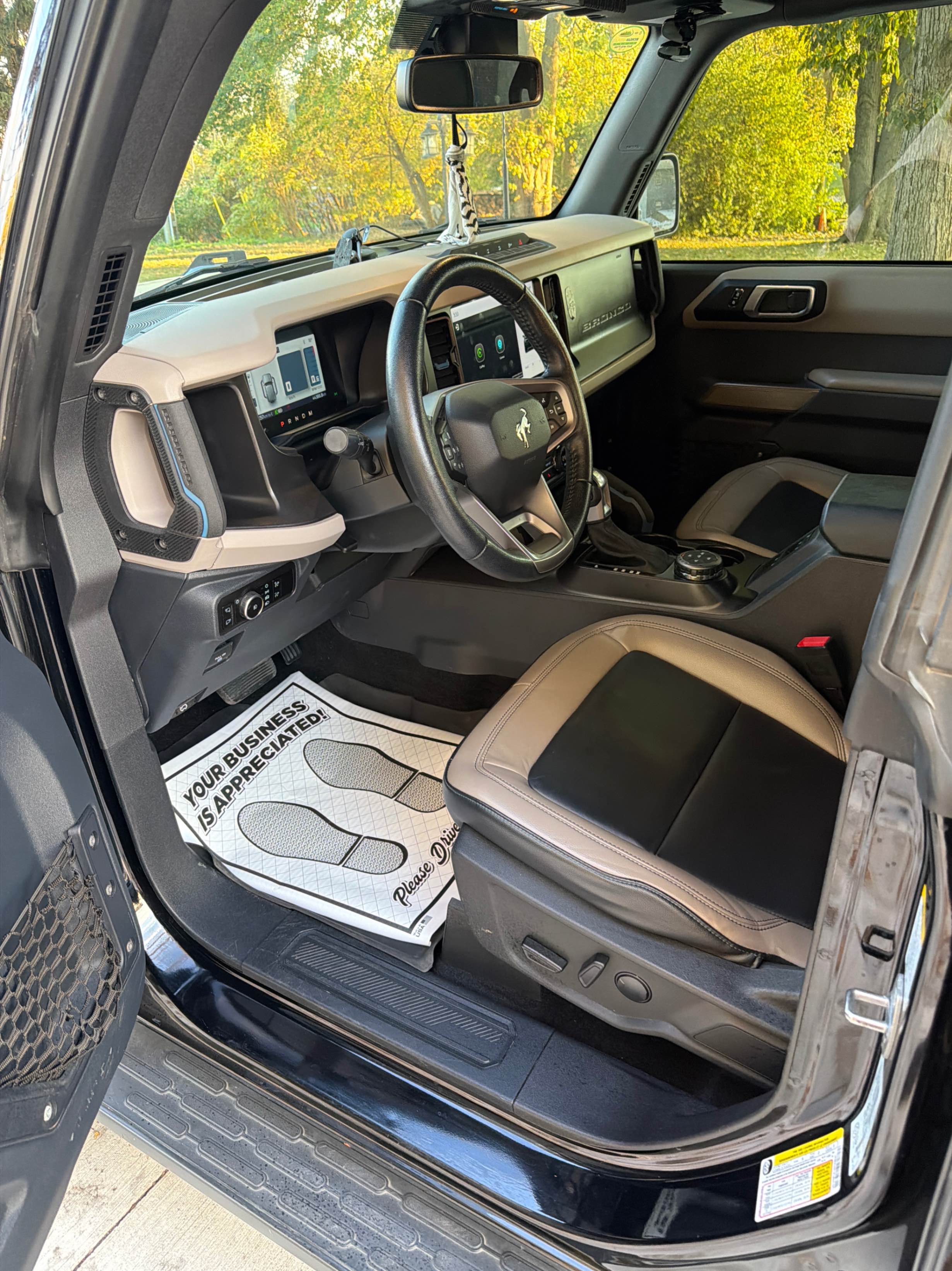 Снимка 5 от търг – 2023 FORD BRONCO 4 DOOR ADVANCED 4X4 с VIN 1FMEE5DP1PLB64194